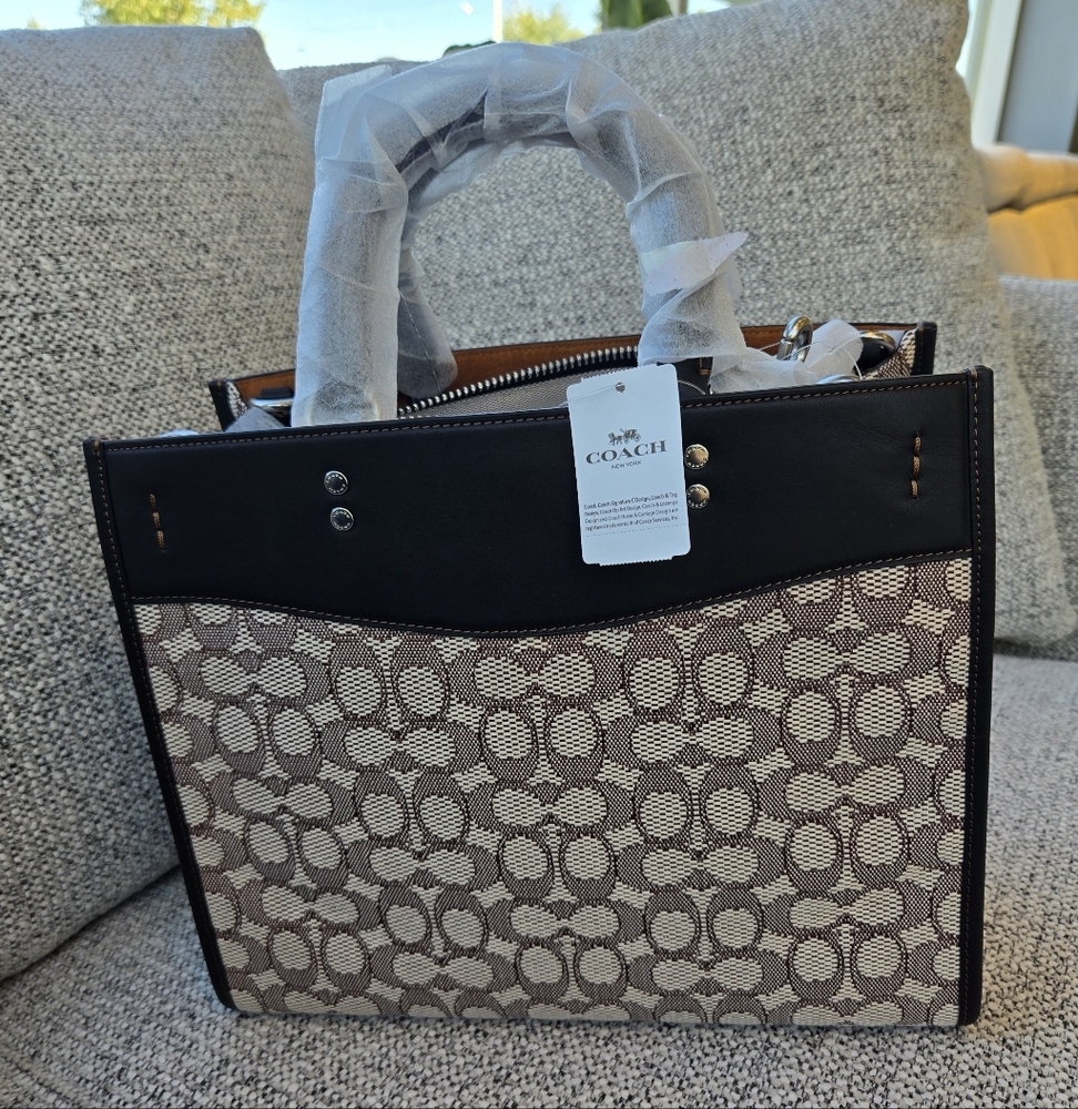 Coach Signature Jacquard Rogue 30